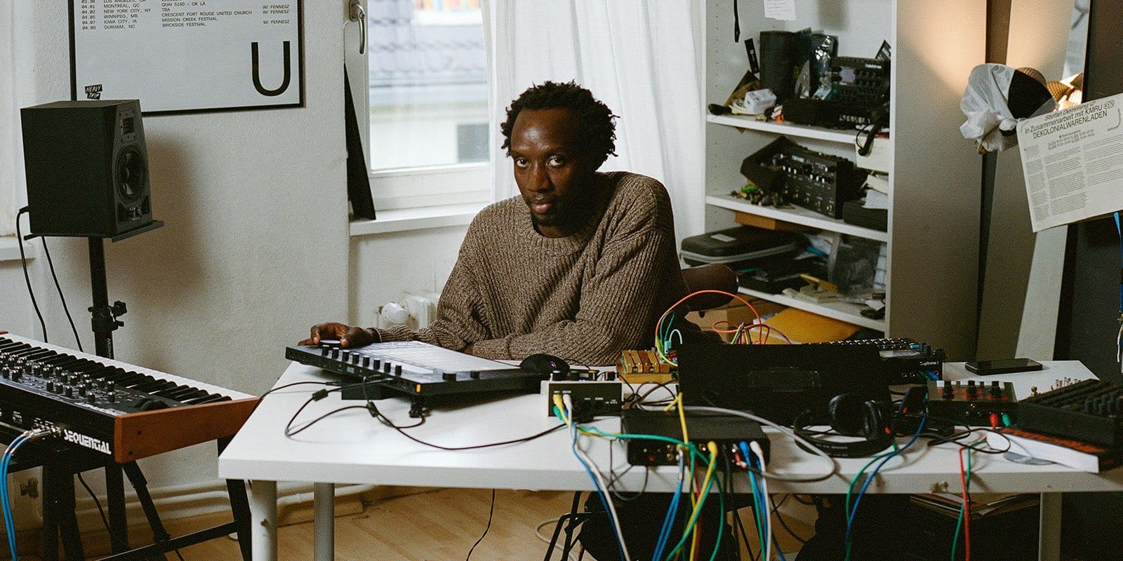 KMRU — эмбиент-музыкант и саунд-артист