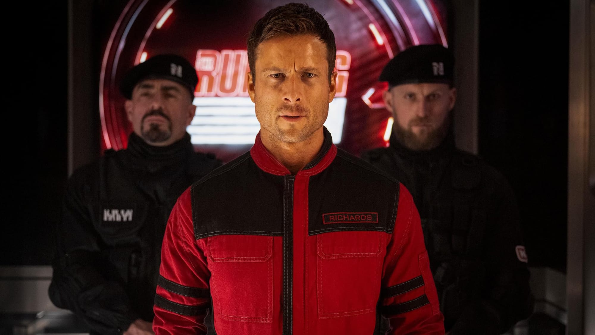 Глен Пауэлл в роли Бена Ричардса 