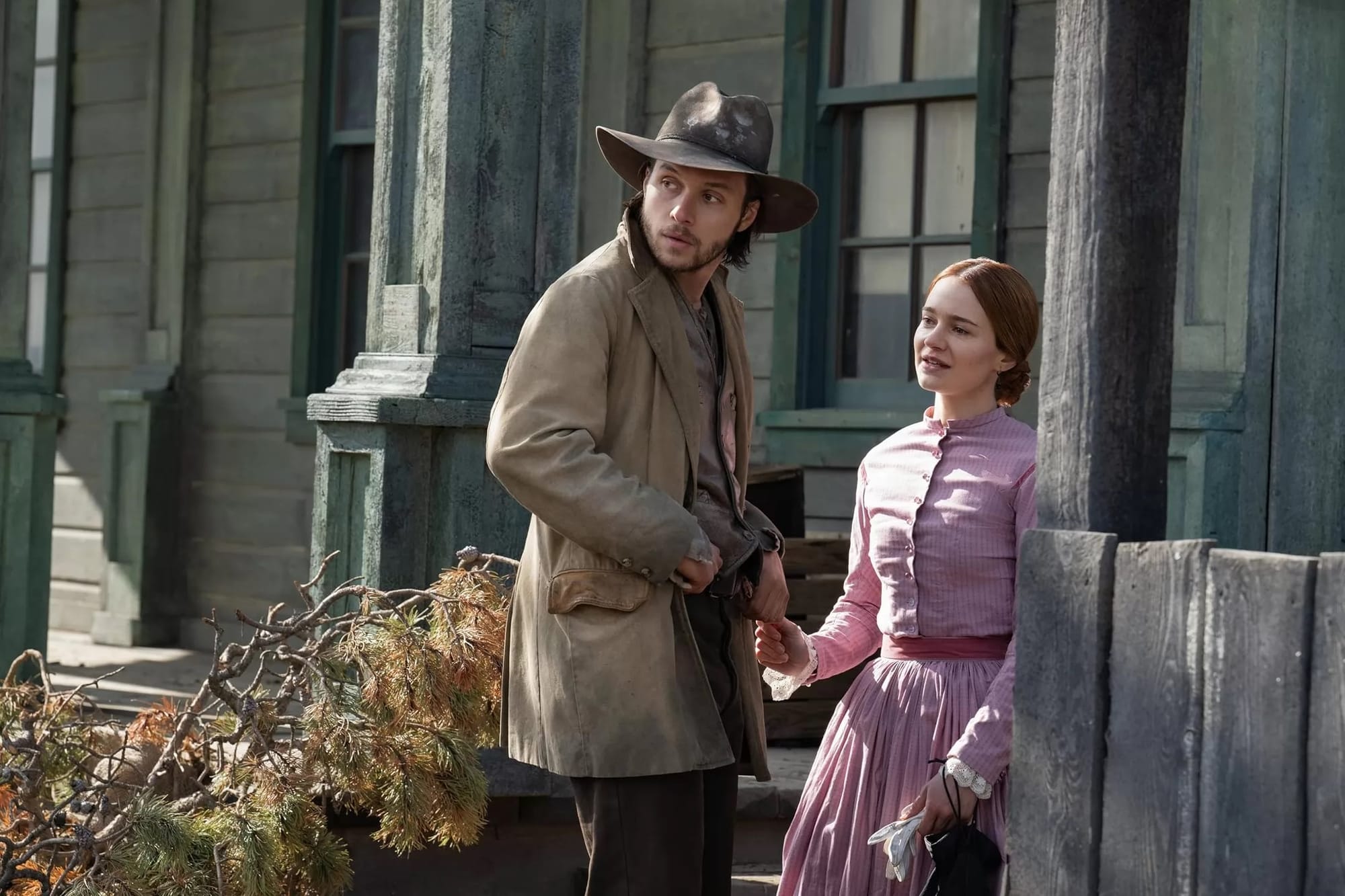 Кадр из сериала «Покинутые»