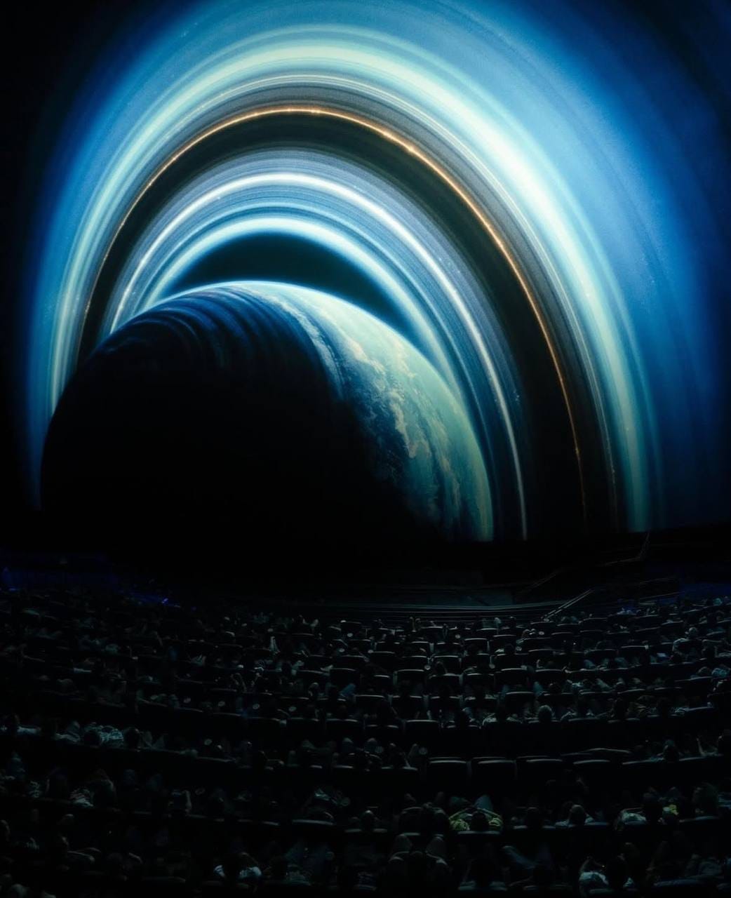 Кадр из фильма «Проект “Конец света”» в IMAX