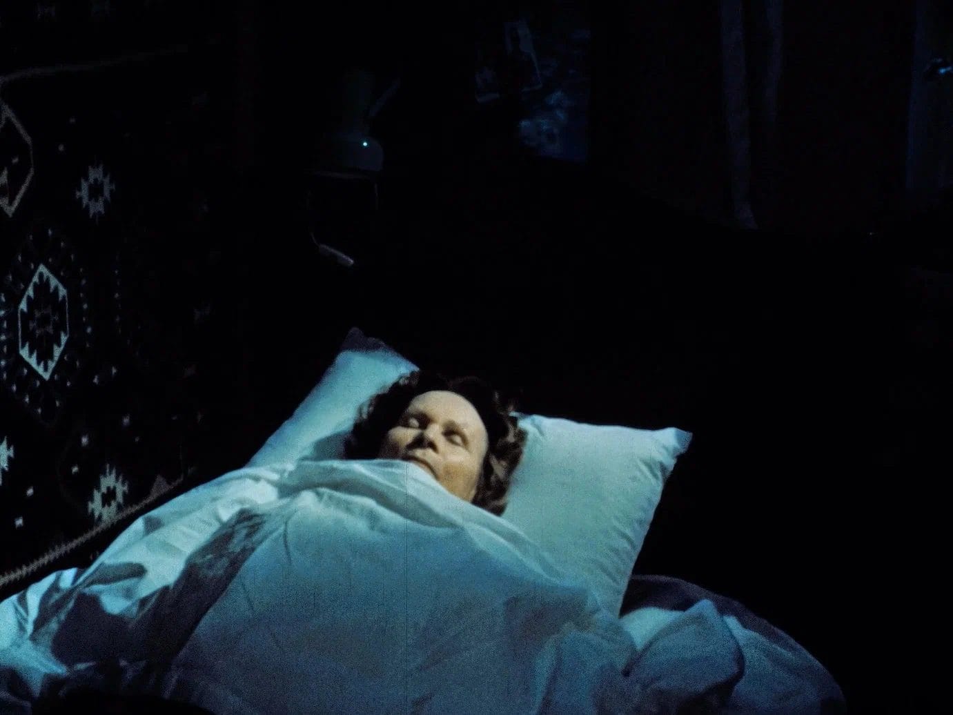 Кадр из фильма «Прикосновение»