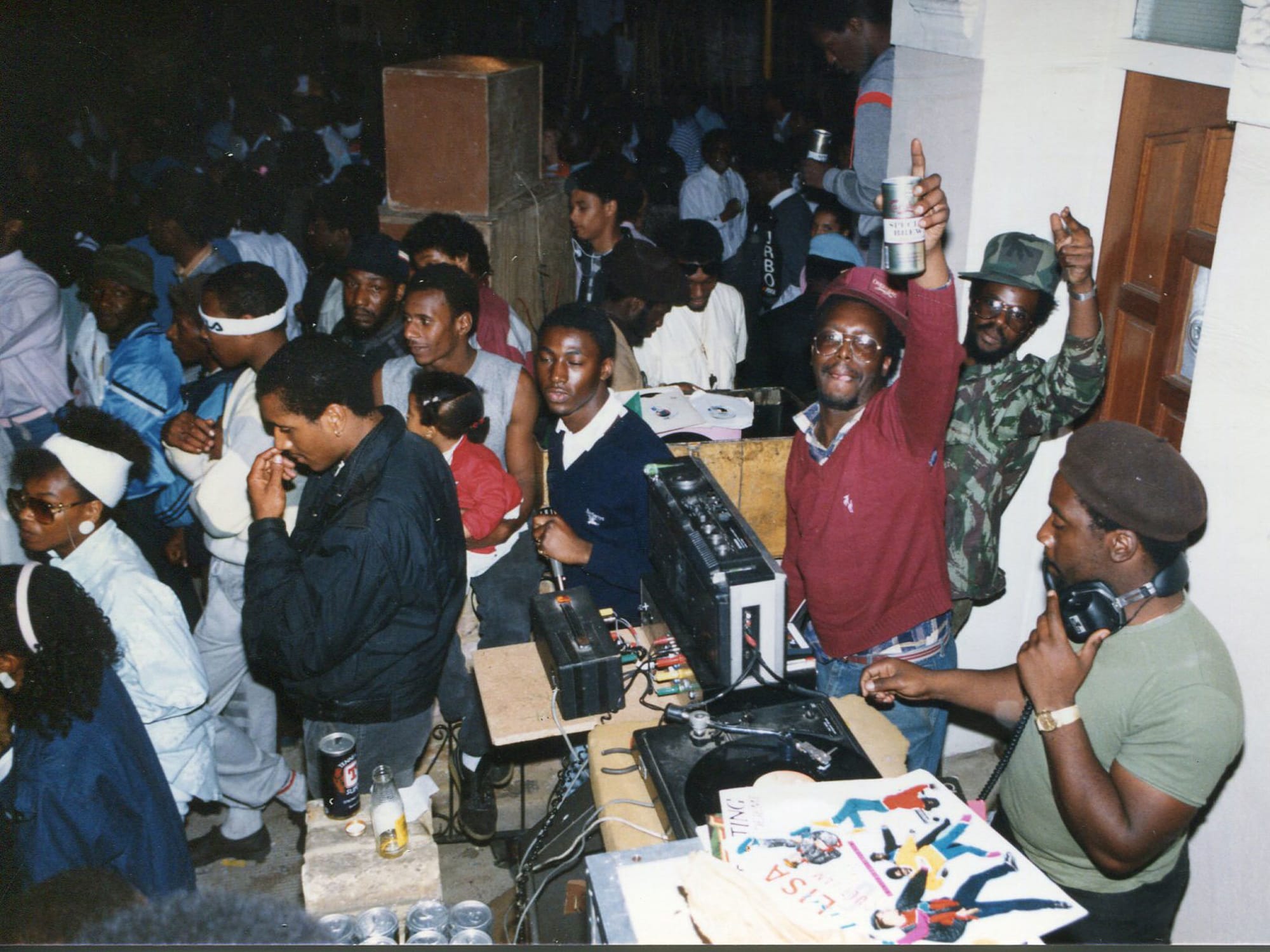 Уличное sound system-выступление в Бирмингеме