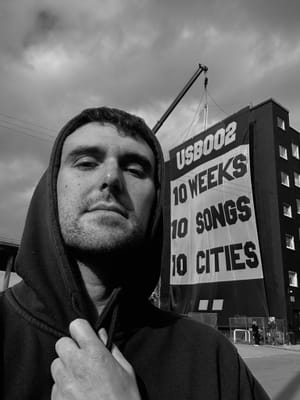 Fred again — «USB002»